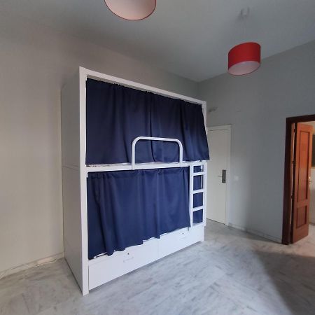 New Samay Hostel Севилья Экстерьер фото